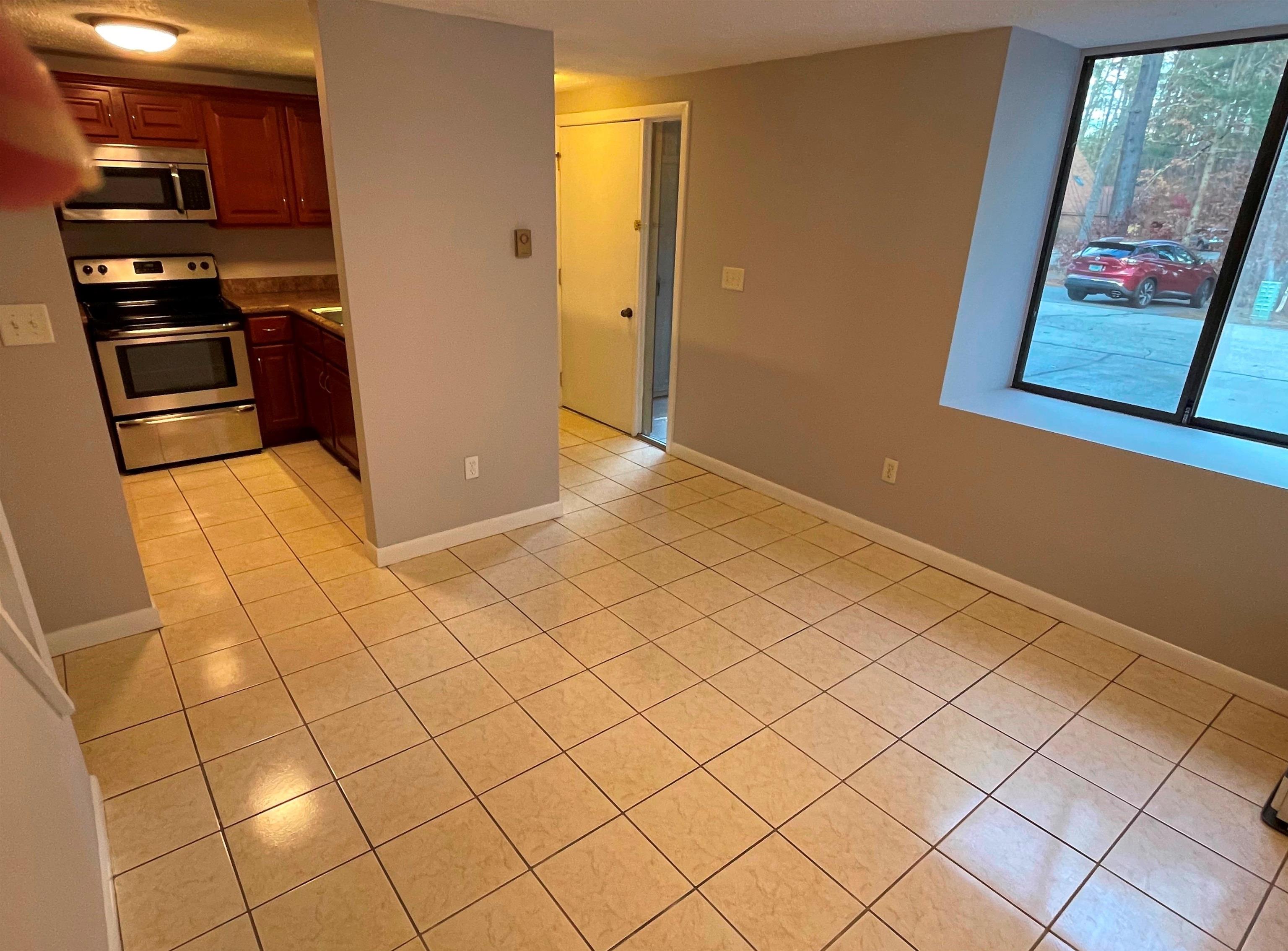 12 Victoria Drive Merrimack, NH 03054 - Photo 5 of 35