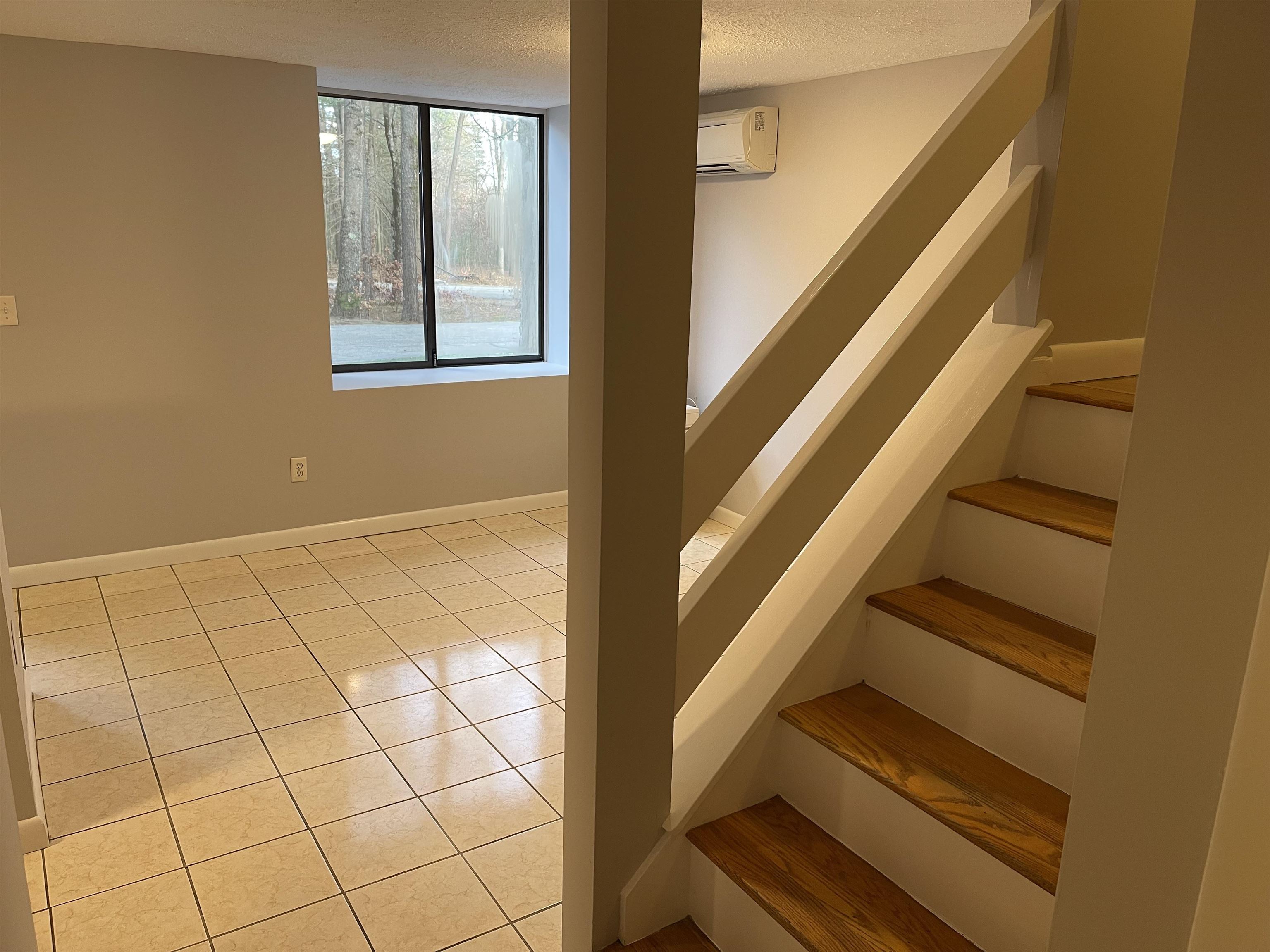 12 Victoria Drive Merrimack, NH 03054 - Photo 10 of 35