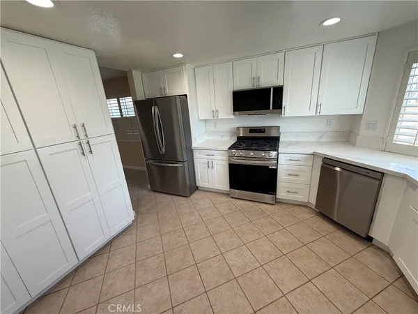 $5,999 | 12044 Shadow Ridge Way, Northridge, CA 91326