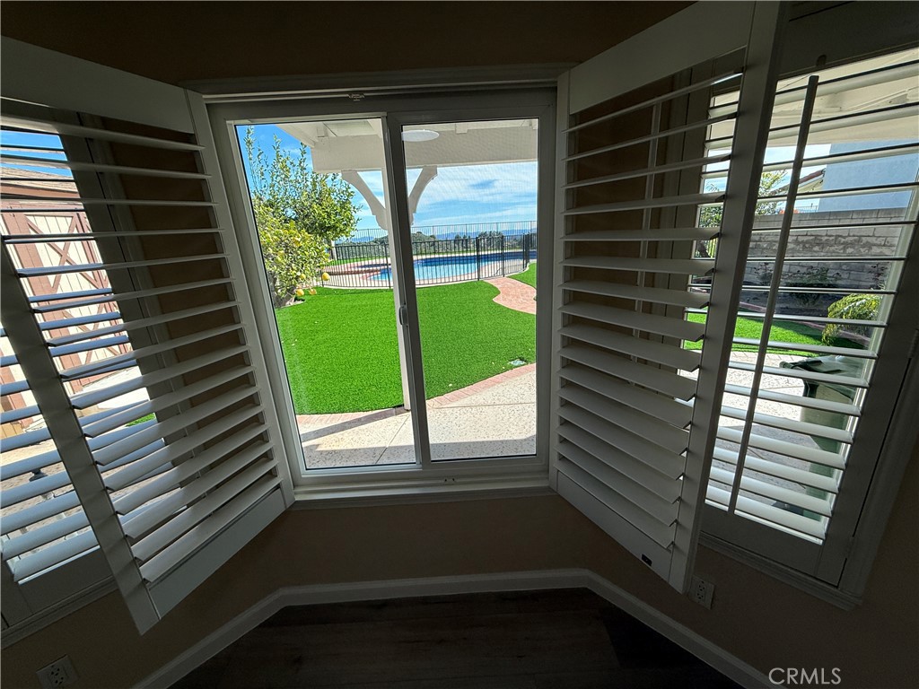 12044 Shadow Ridge Way Northridge, CA 91326 - Photo 27 of 33