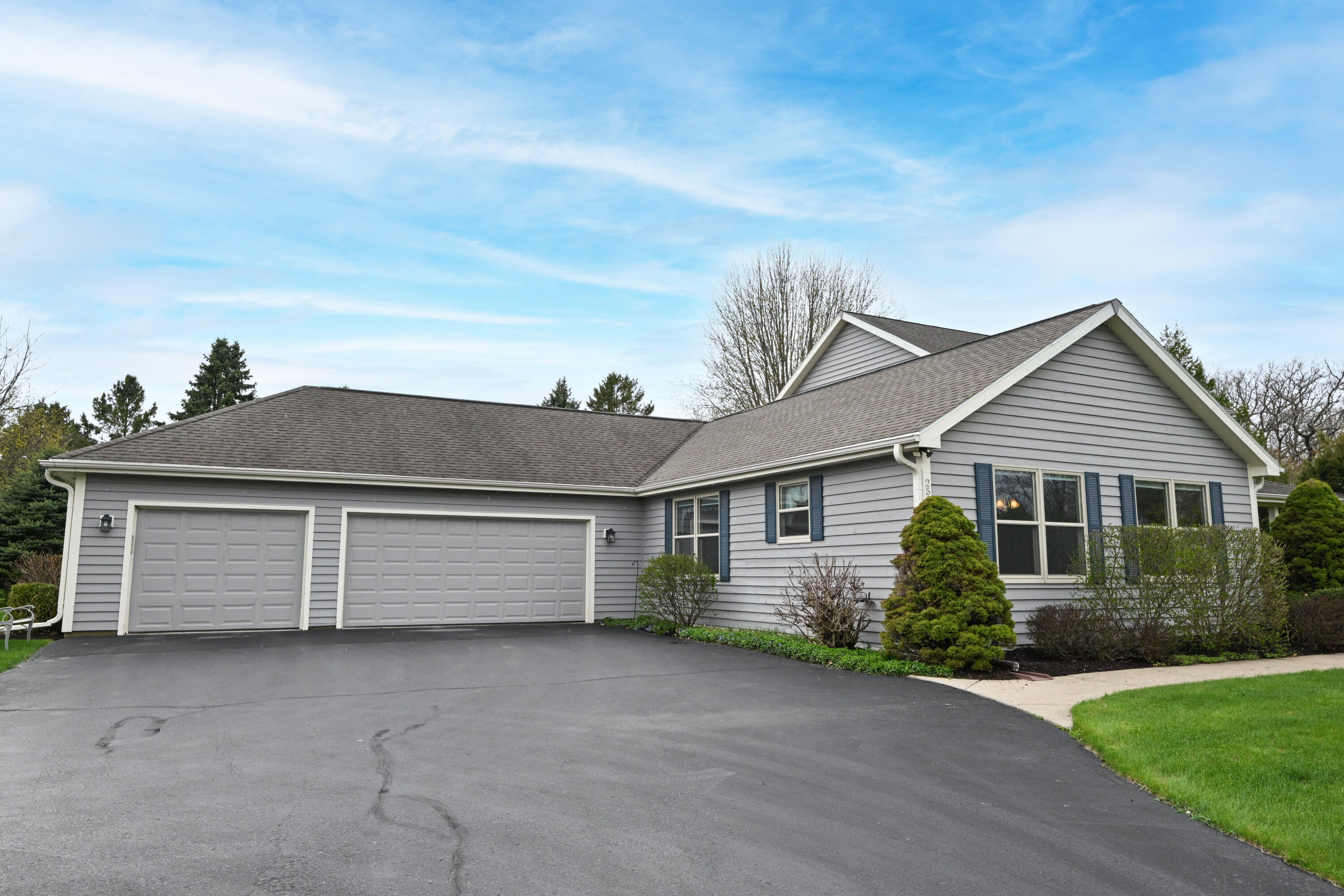 2529 Countryside Lane Delavan, WI 53115 - Photo 3 of 42 Photo (1)