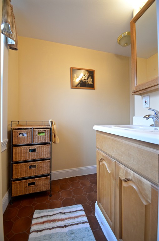 16 Prescott Street Clinton, MA 01510 - Photo 15 of 21 Gallery Image 15