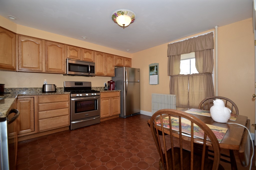 16 Prescott Street Clinton, MA 01510 - Photo 7 of 21 Gallery Image 7