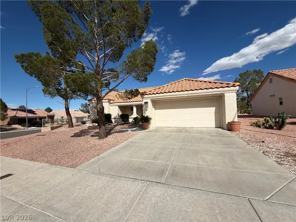 $1,889 | 2852 Bluff Point Drive, Las Vegas, NV 89134