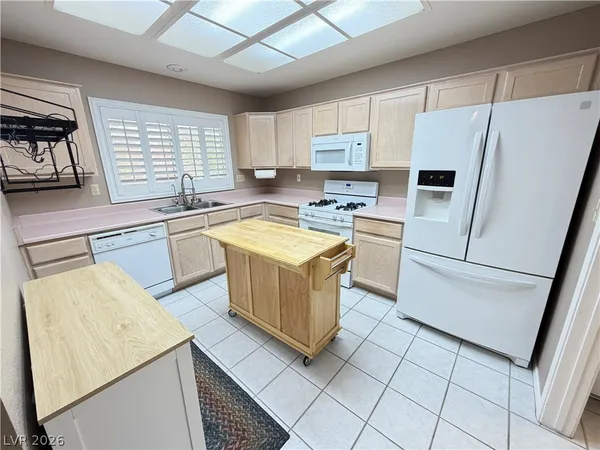 $1,889 | 2852 Bluff Point Drive, Las Vegas, NV 89134