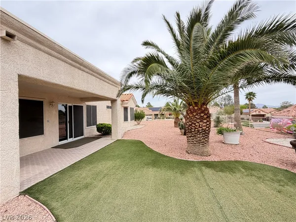 $1,889 | 2852 Bluff Point Drive, Las Vegas, NV 89134