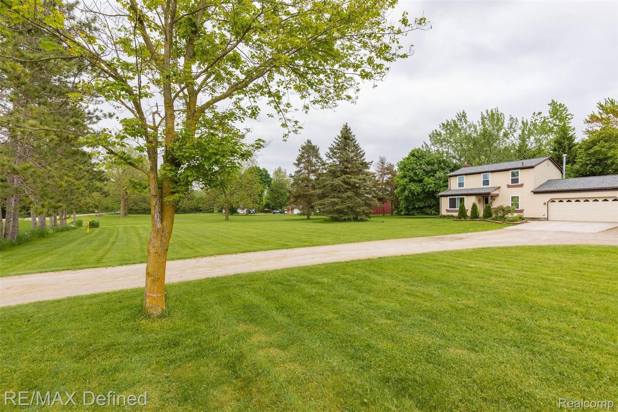 17700 Pratt Road Armada, MI 48005 - Photo 5 of 36 17700 Pratt Rd-5.jpg