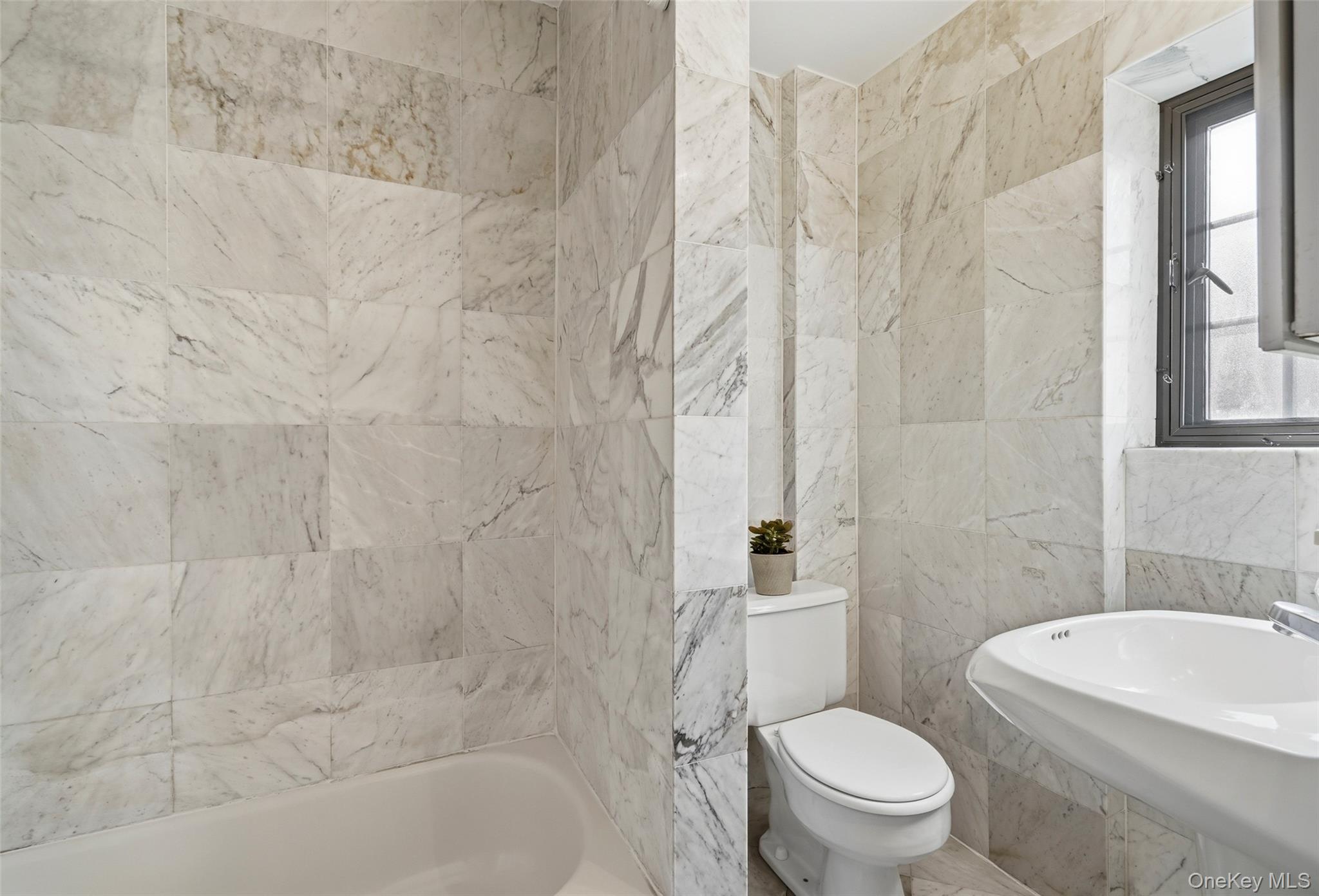 6 Davis Avenue, Unit C22 Rye, NY 10580 - Photo 12 of 20