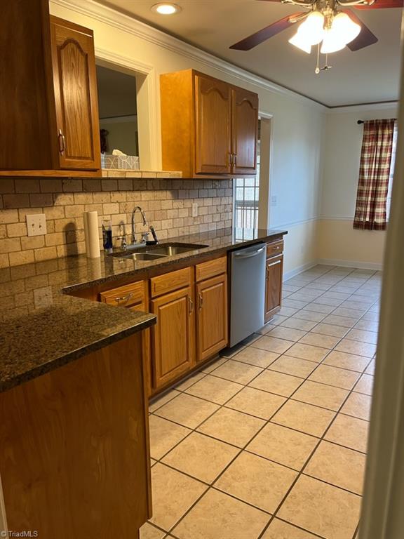 775 Mountain View Road King, NC 27021 - Photo 7 of 13