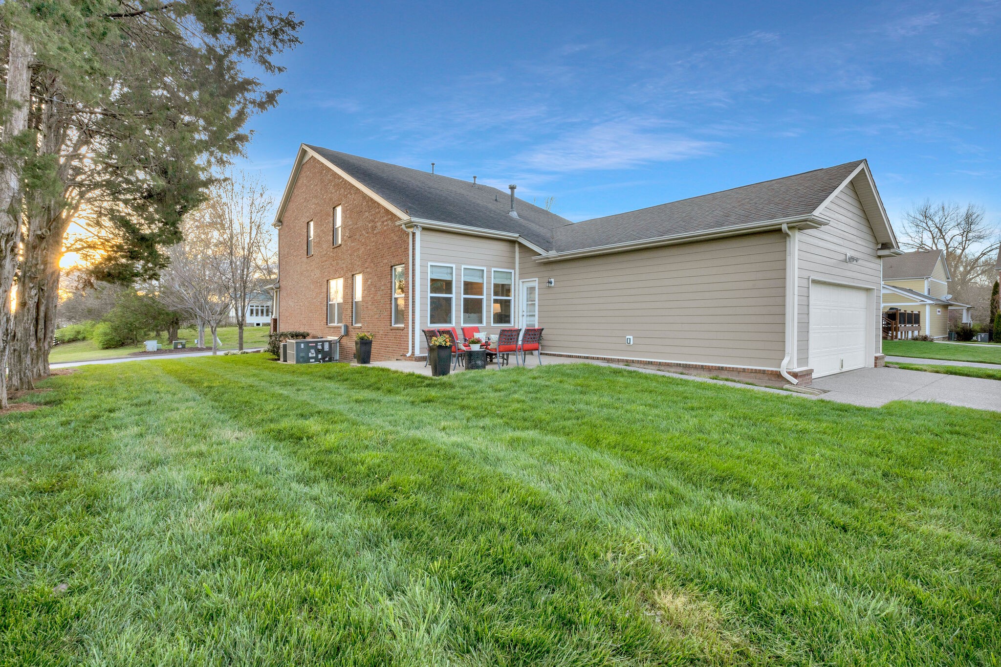 119 Verde Meadow Drive Franklin, TN 37067 - Photo 30 of 35 a front view of house with yard
