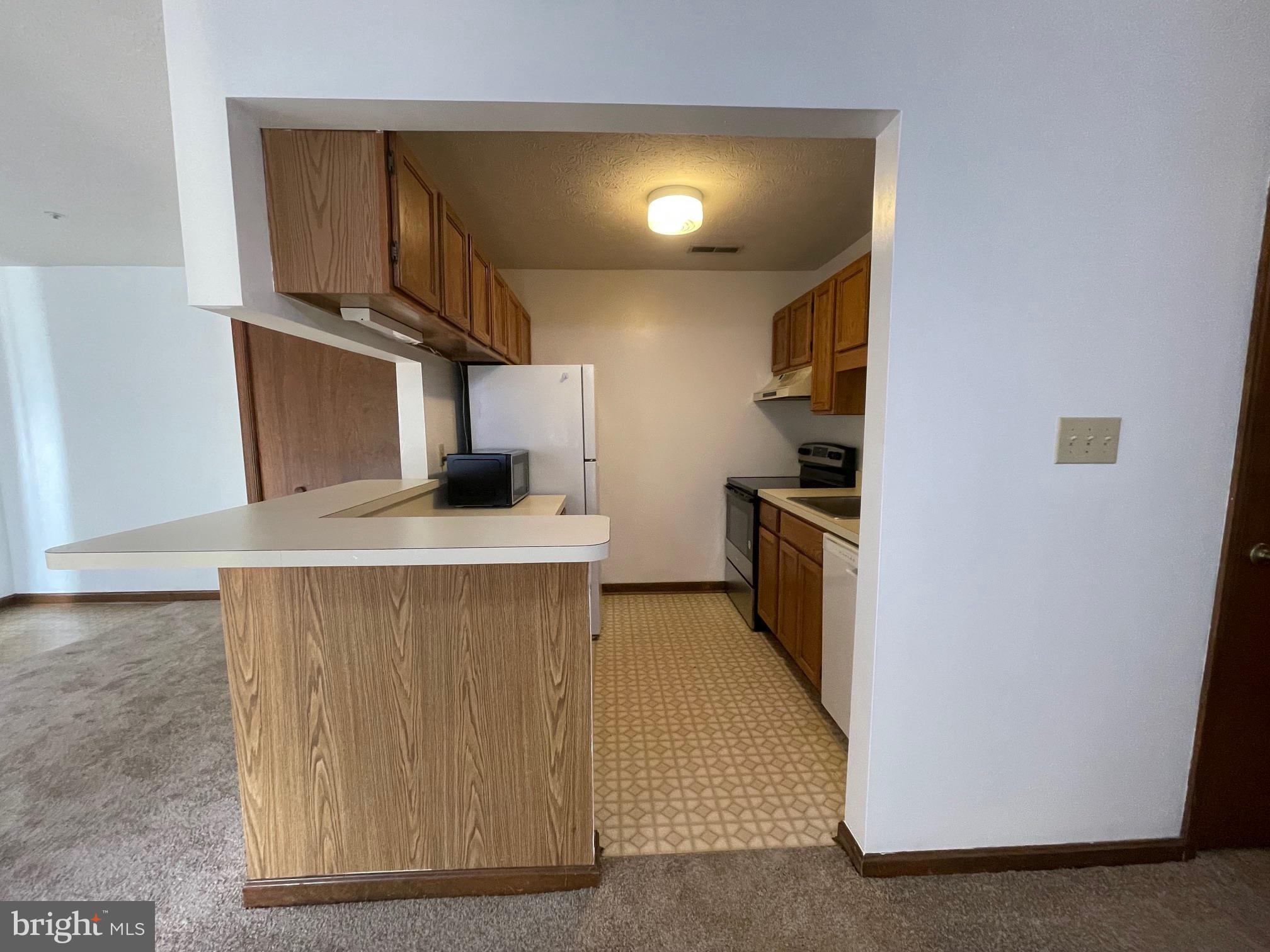 840 Locust Ridge Court, Unit 4B California, MD 20619 - Photo 3 of 8 Kitchen