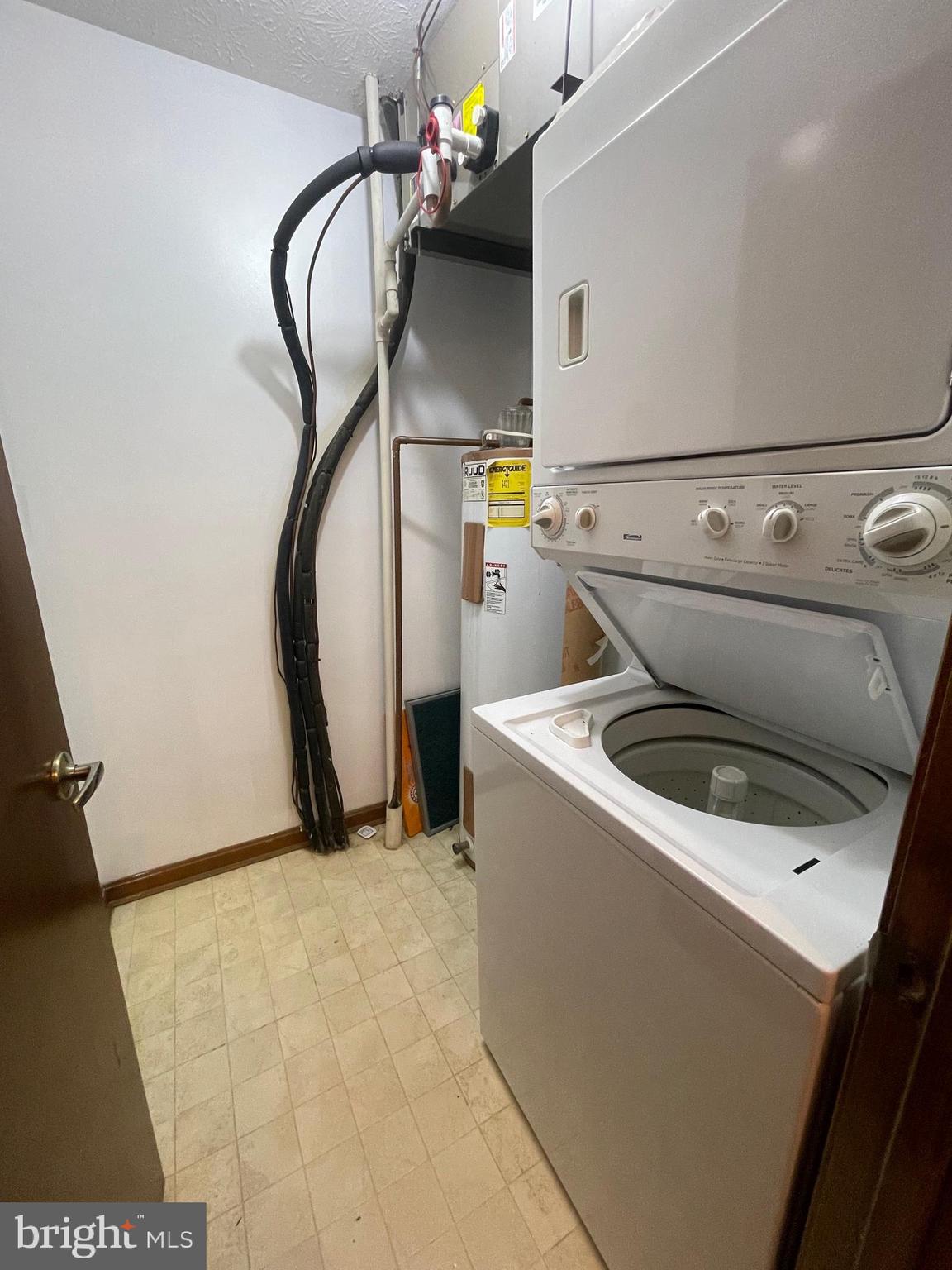 840 Locust Ridge Court, Unit 4B California, MD 20619 - Photo 7 of 8 Laundry room