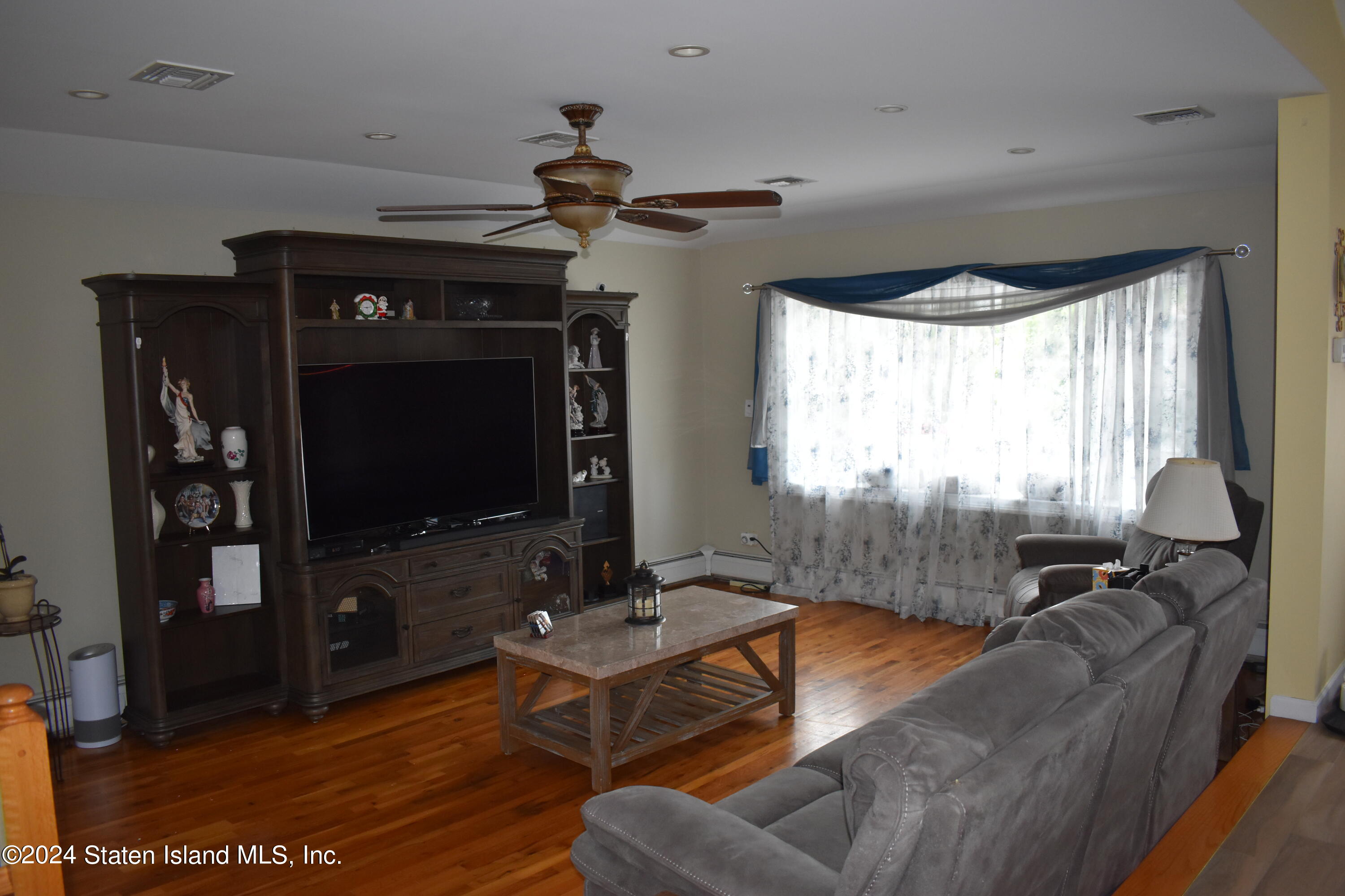 2 Adlai Circle Staten Island, NY 10312 - Photo 20 of 63 DSC_0752