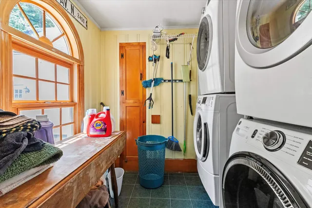 $850,000 | 592 Highway 2, Shelburne, NH 03581