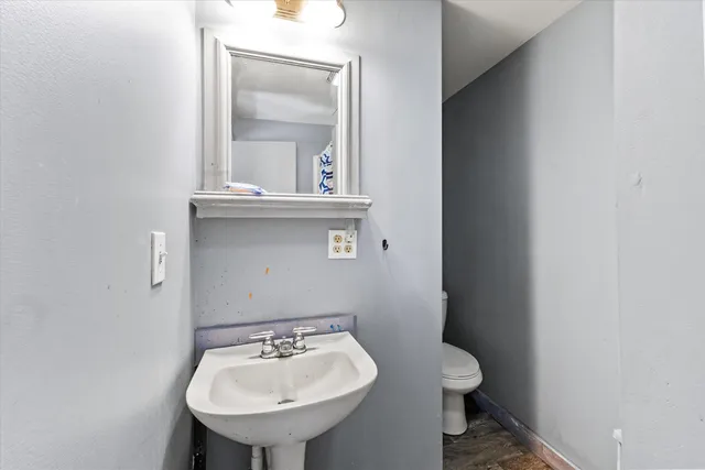 $850,000 | 592 Highway 2, Shelburne, NH 03581