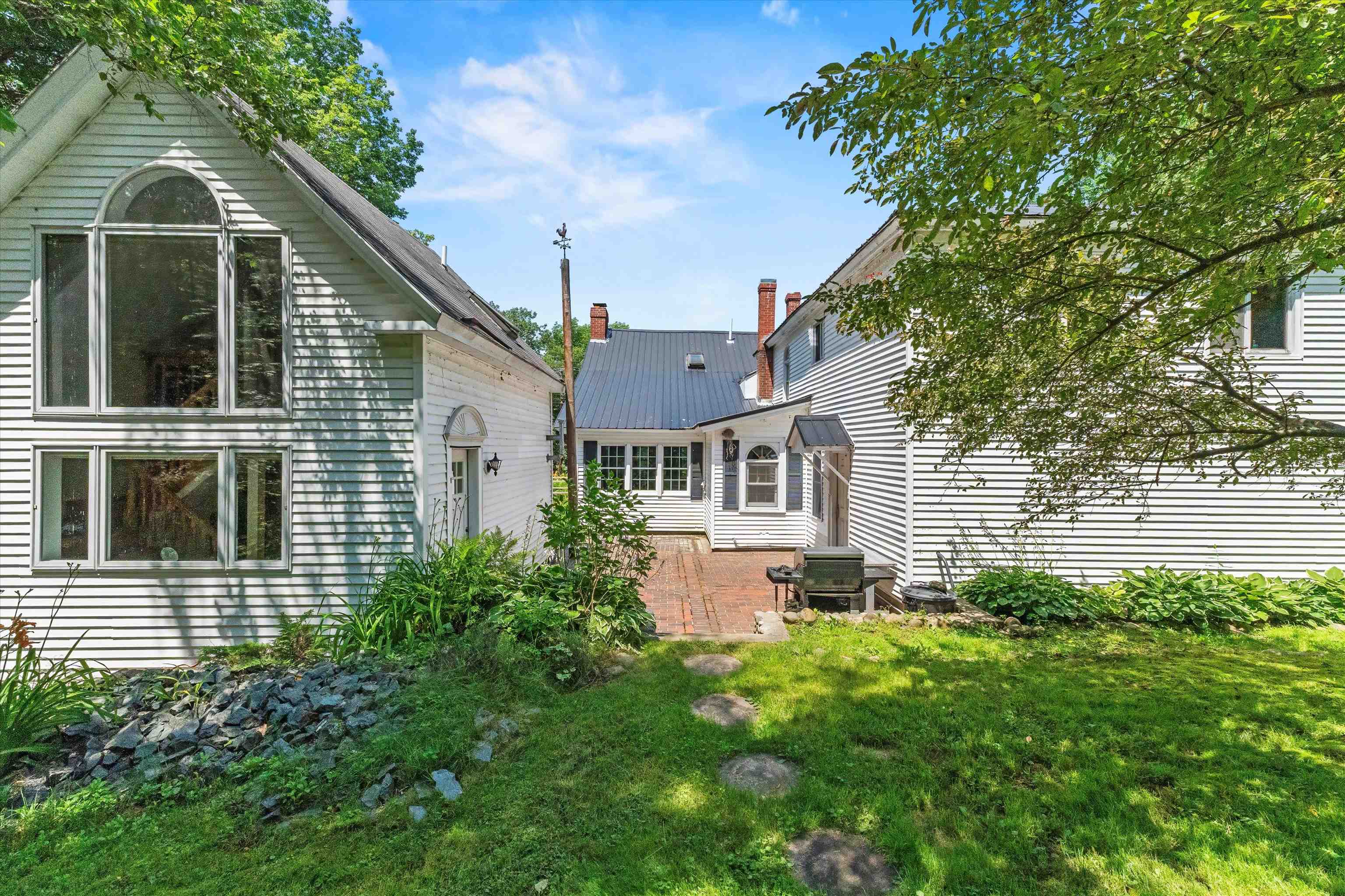 592 Highway 2 Shelburne, NH 03581 - Photo 2 of 58