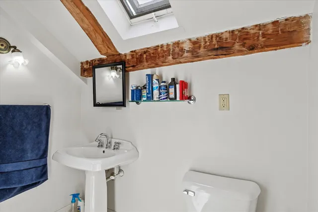 $850,000 | 592 Highway 2, Shelburne, NH 03581