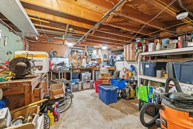 $850,000 | 592 Highway 2, Shelburne, NH 03581