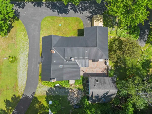 $750,000 | 592 Highway 2, Shelburne, NH 03581