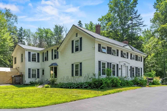 $850,000 | 592 Highway 2, Shelburne, NH 03581