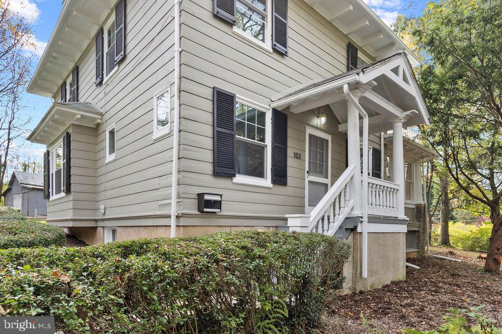 103 East Maple Road Linthicum Heights, MD 21090 - Photo 2 of 44
