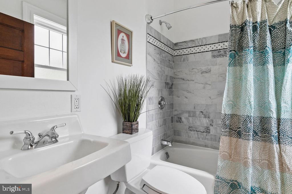 103 East Maple Road Linthicum Heights, MD 21090 - Photo 10 of 44