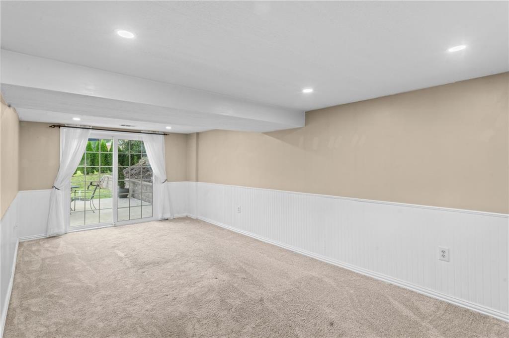 1351 Carnahan Road Pittsburgh, PA 15220 - Photo 25 of 49