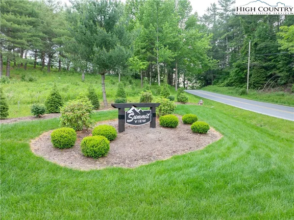 $250,000 | Lot 31 Mount Mitchell Overlook Spruce Pine, Spruce Pine, NC 28777