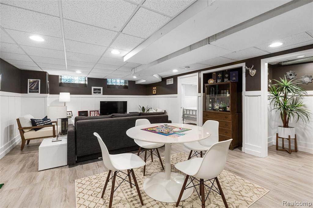 35819 Johnstown Road Farmington Hills, MI 48335 - Photo 44 of 66