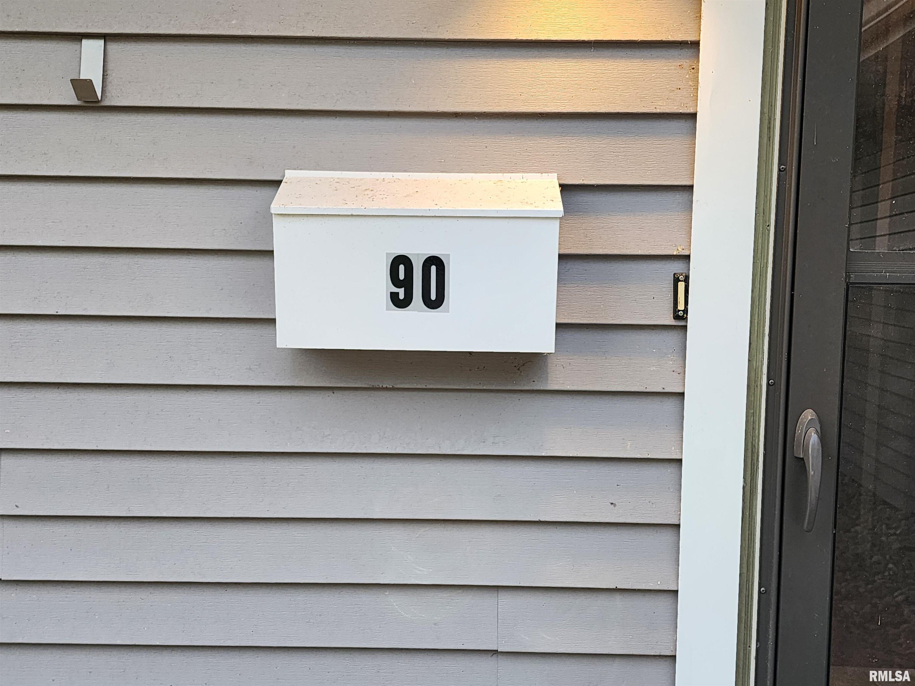 90 Brookside Place Springfield, IL 62704 - Photo 2 of 25 Gallery Image 2