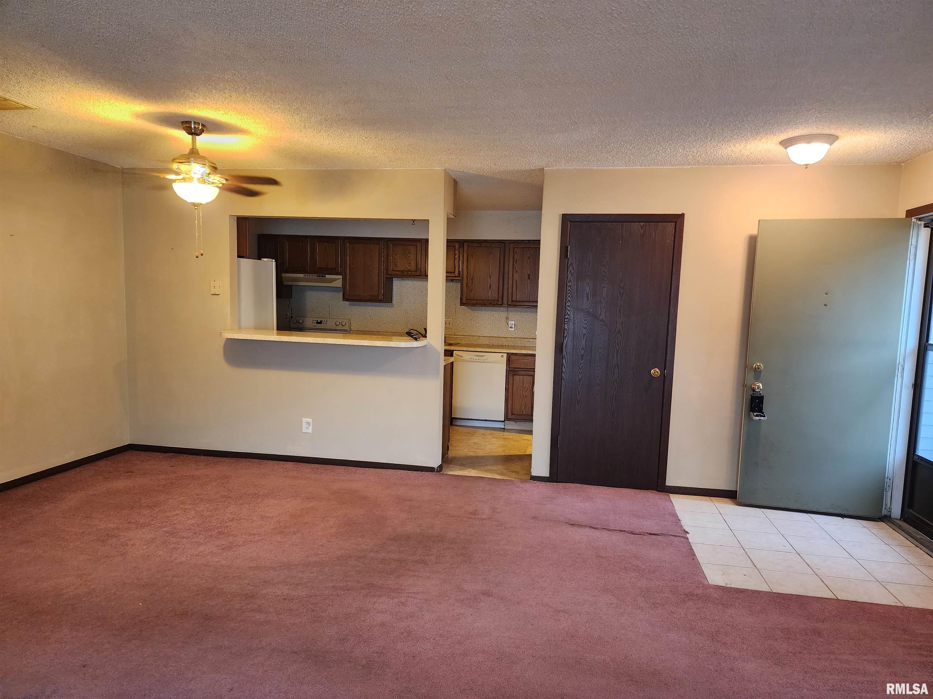 90 Brookside Place Springfield, IL 62704 - Photo 3 of 25 Gallery Image 3