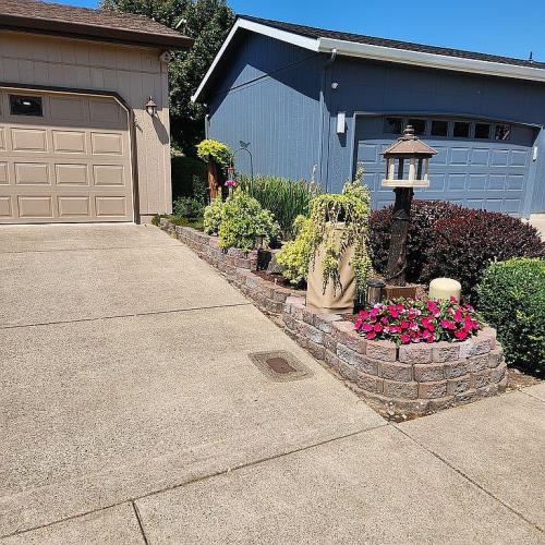 3220 Crescent Avenue Eugene, OR 97401 - Photo 3 of 9