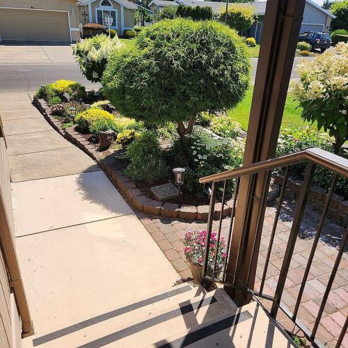 3220 Crescent Avenue Eugene, OR 97401 - Photo 8 of 9