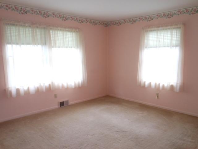 607 Ridgeway Avenue Grove City, PA 16127 - Photo 7 of 11 Bedroom.