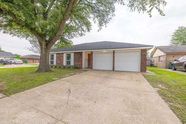 $235,000 | 4127 Alecia Drive, Pasadena, TX 77503