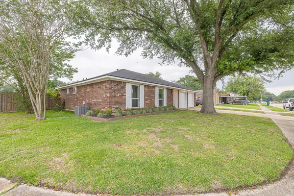 $235,000 | 4127 Alecia Drive, Pasadena, TX 77503