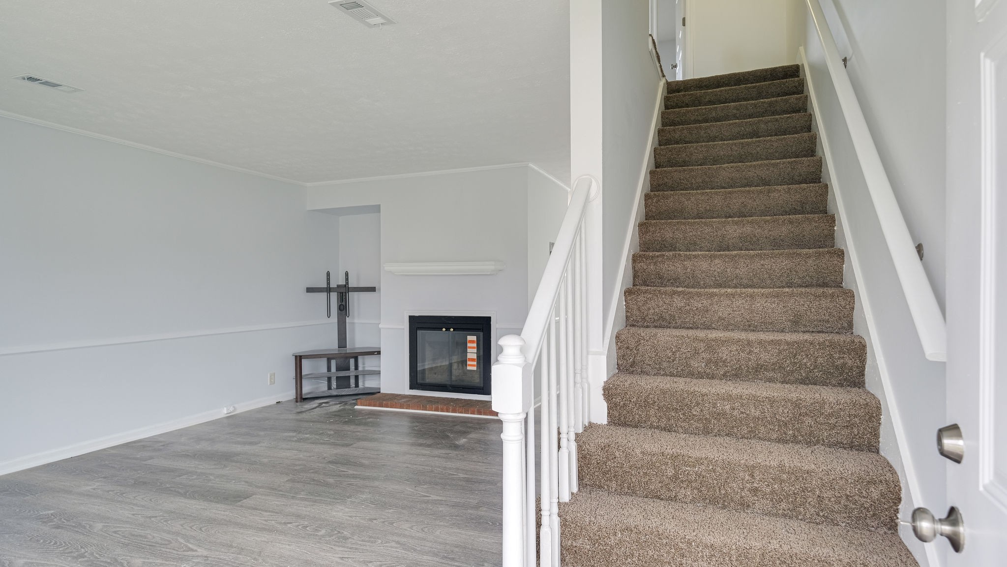 3255 B Anderson Road, Unit 3255B Antioch, TN 37013 - Photo 3 of 15