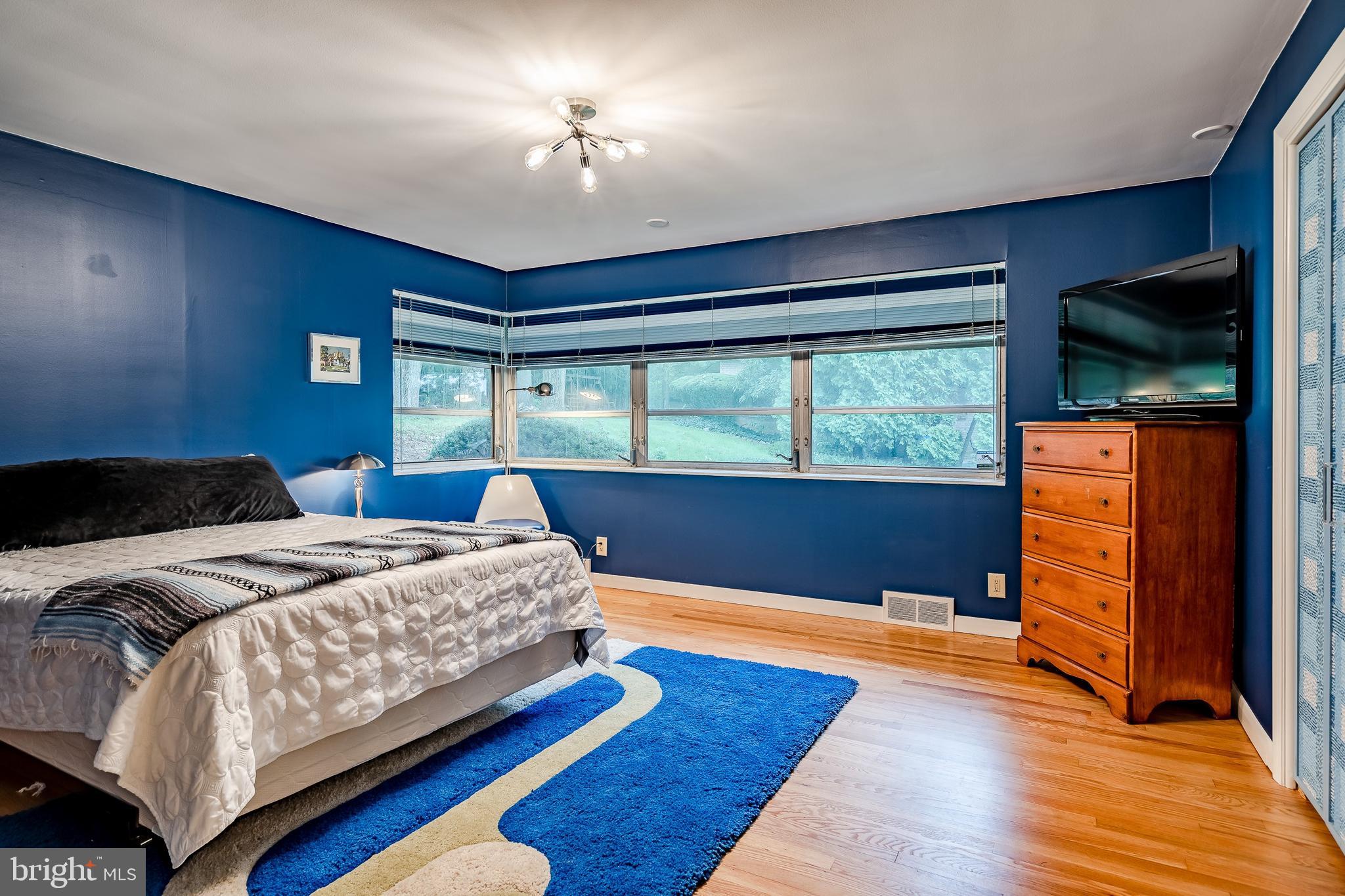 1825 Lorraine Road Reading, PA 19604 - Photo 25 of 39 Bedroom