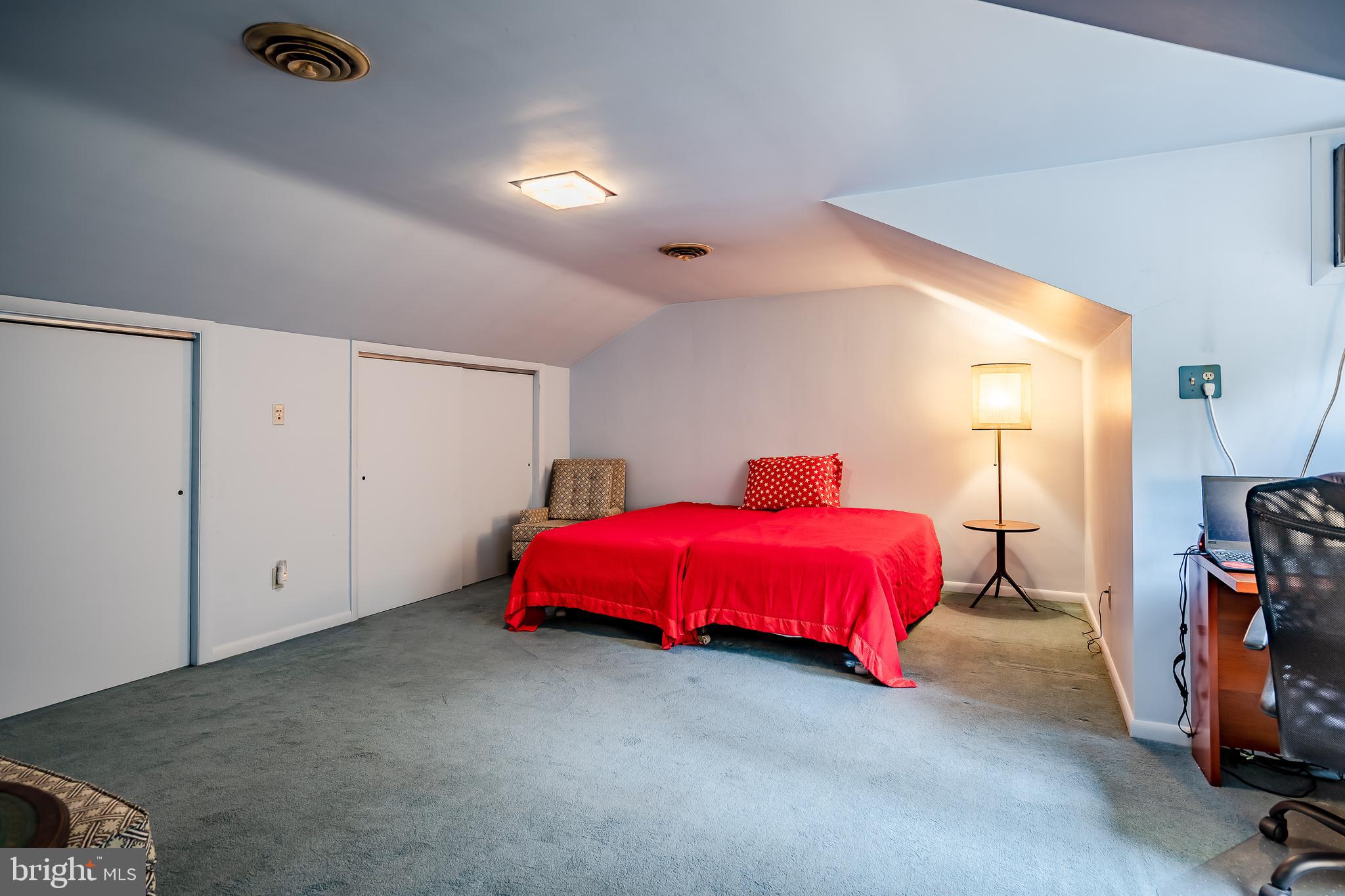 1825 Lorraine Road Reading, PA 19604 - Photo 29 of 39 2nd Floor Guest Suite with Full Bathroom