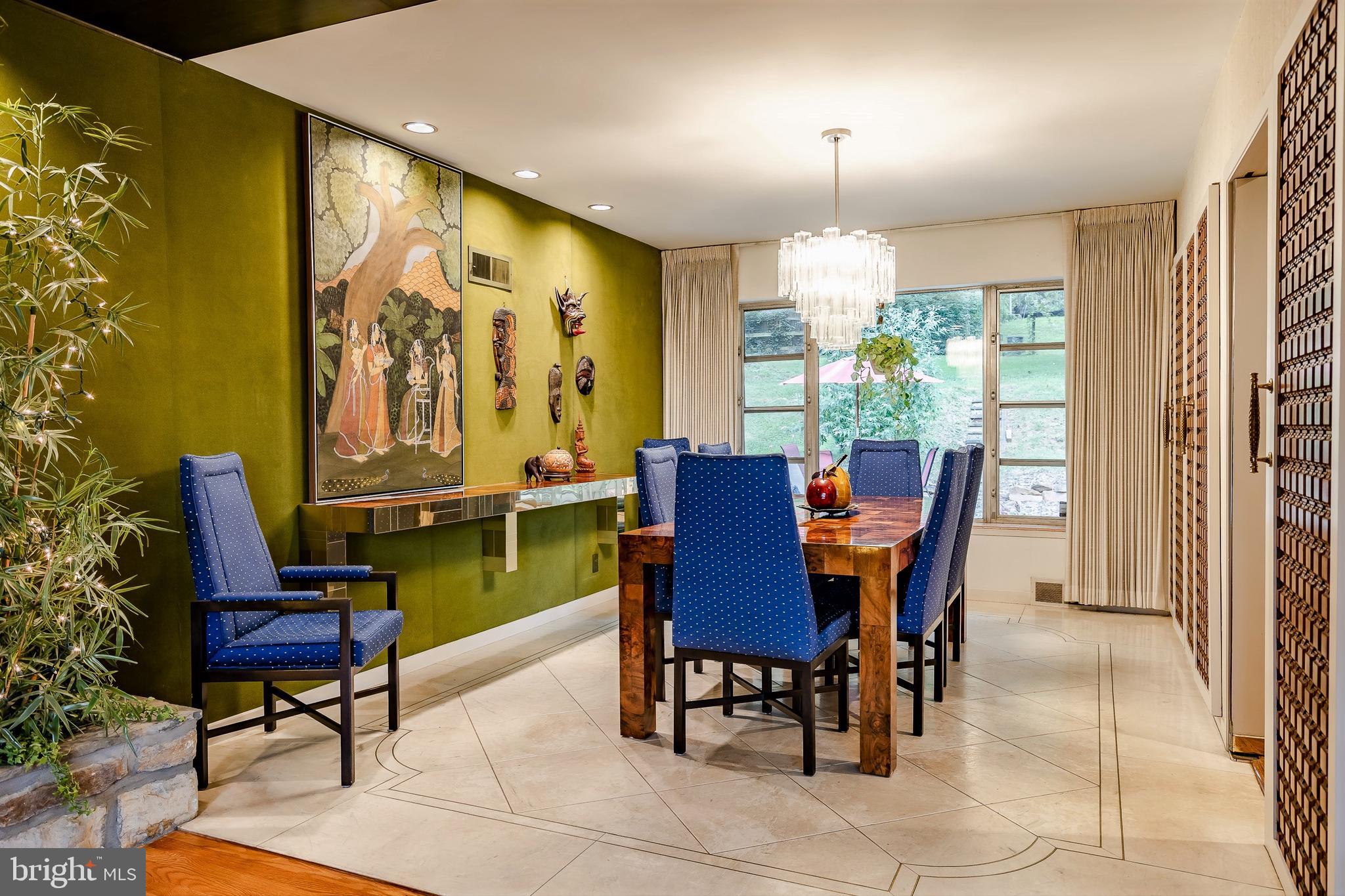 1825 Lorraine Road Reading, PA 19604 - Photo 10 of 39 Dining Room