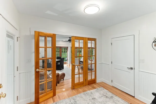 a view of livingroom with furniture and windows