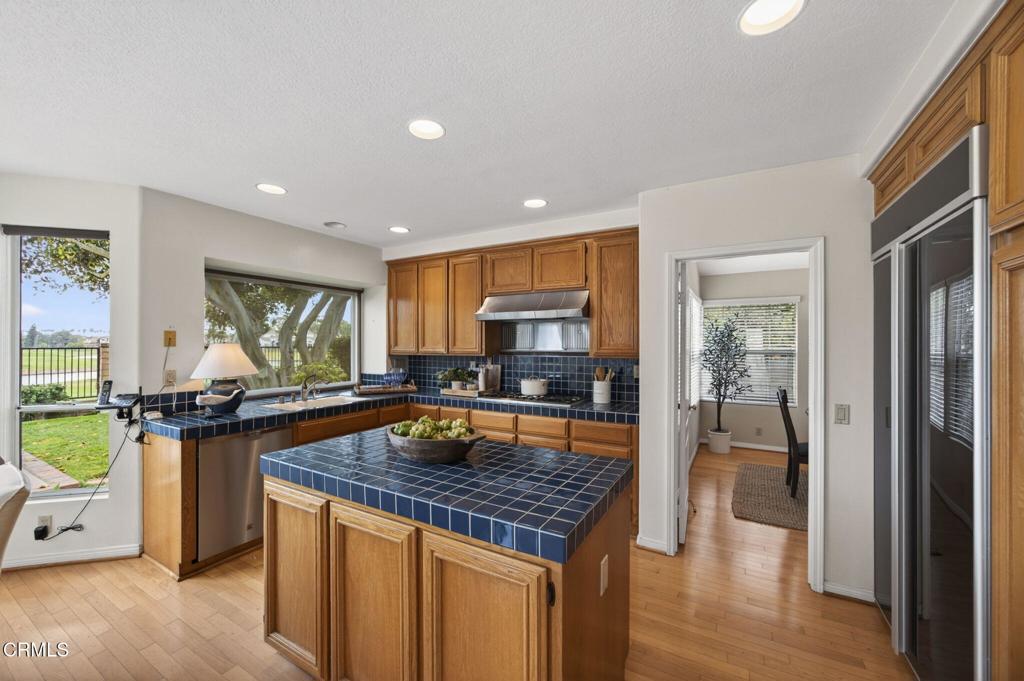 2220 Pebble Beach Trail Oxnard, CA 93036 - Photo 18 of 76