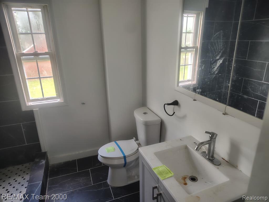8860 Appoline Street Detroit, MI 48228 - Photo 27 of 45