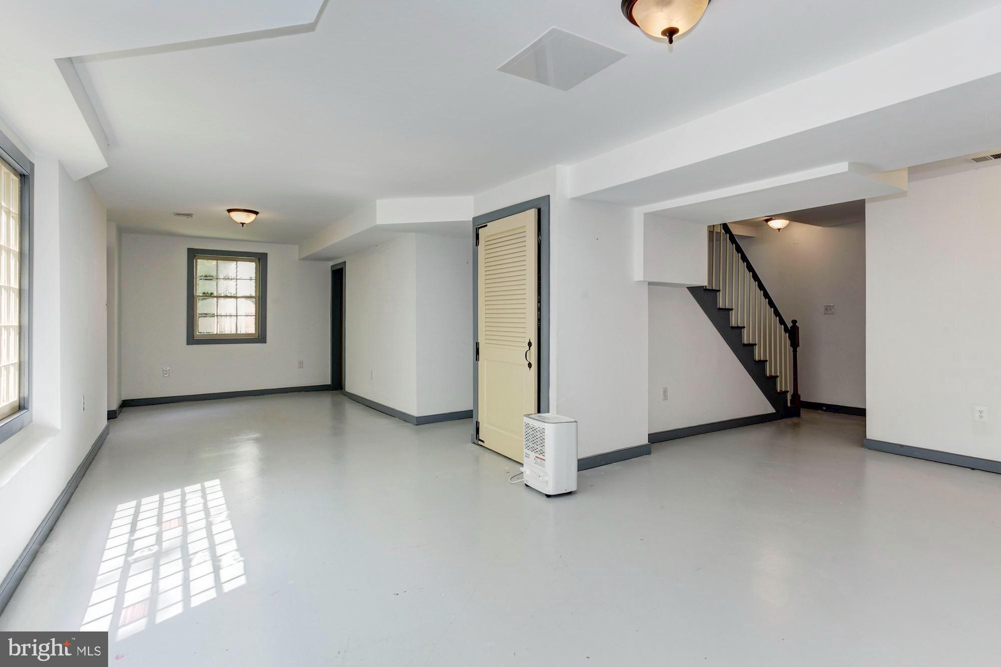 4841 Occoquan Overlook Woodbridge, VA 22192 - Photo 22 of 28 Large walk-out basement recreation space
