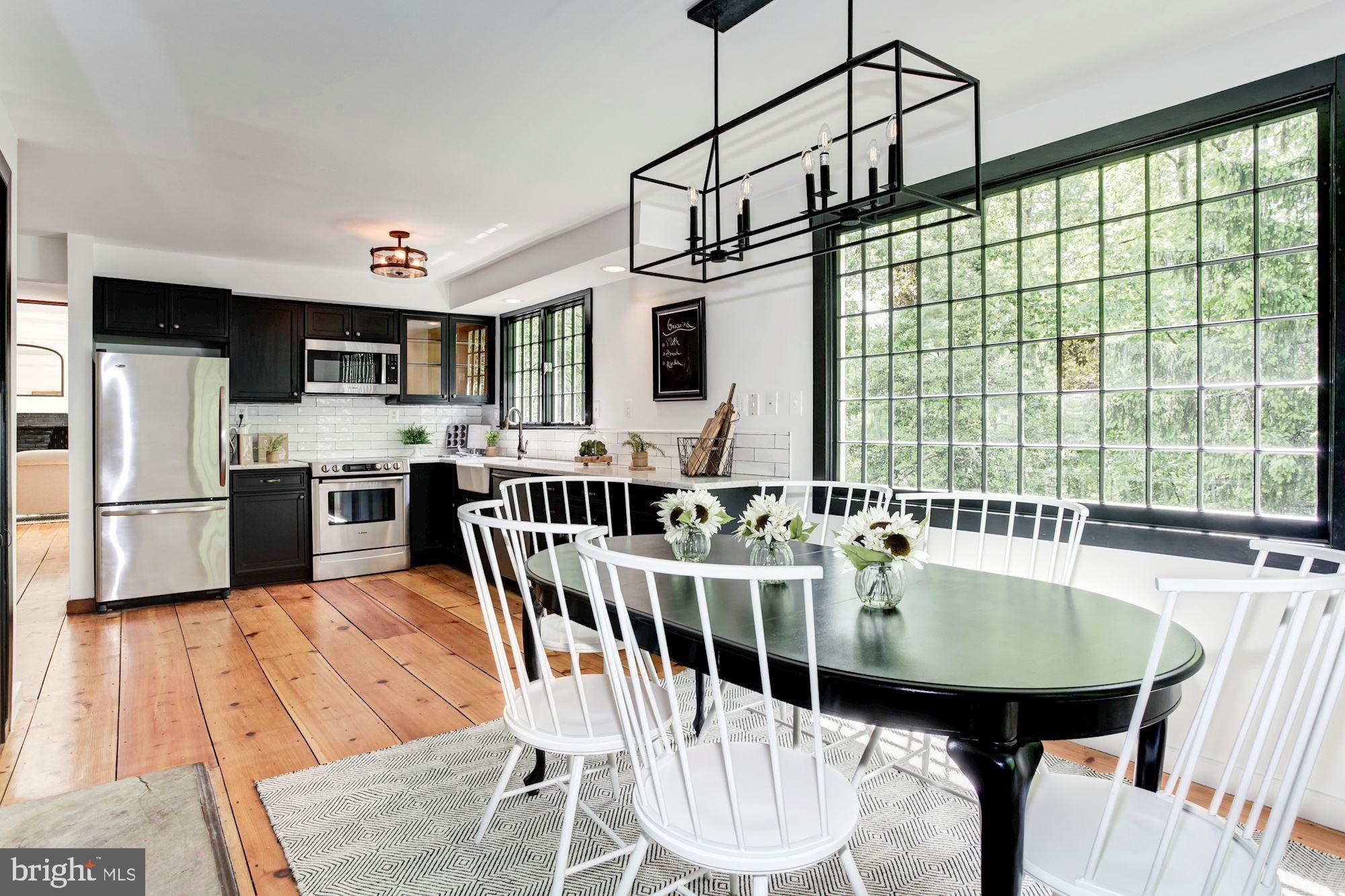 4841 Occoquan Overlook Woodbridge, VA 22192 - Photo 8 of 28 Breakfast nook looks over gorgeous backyard