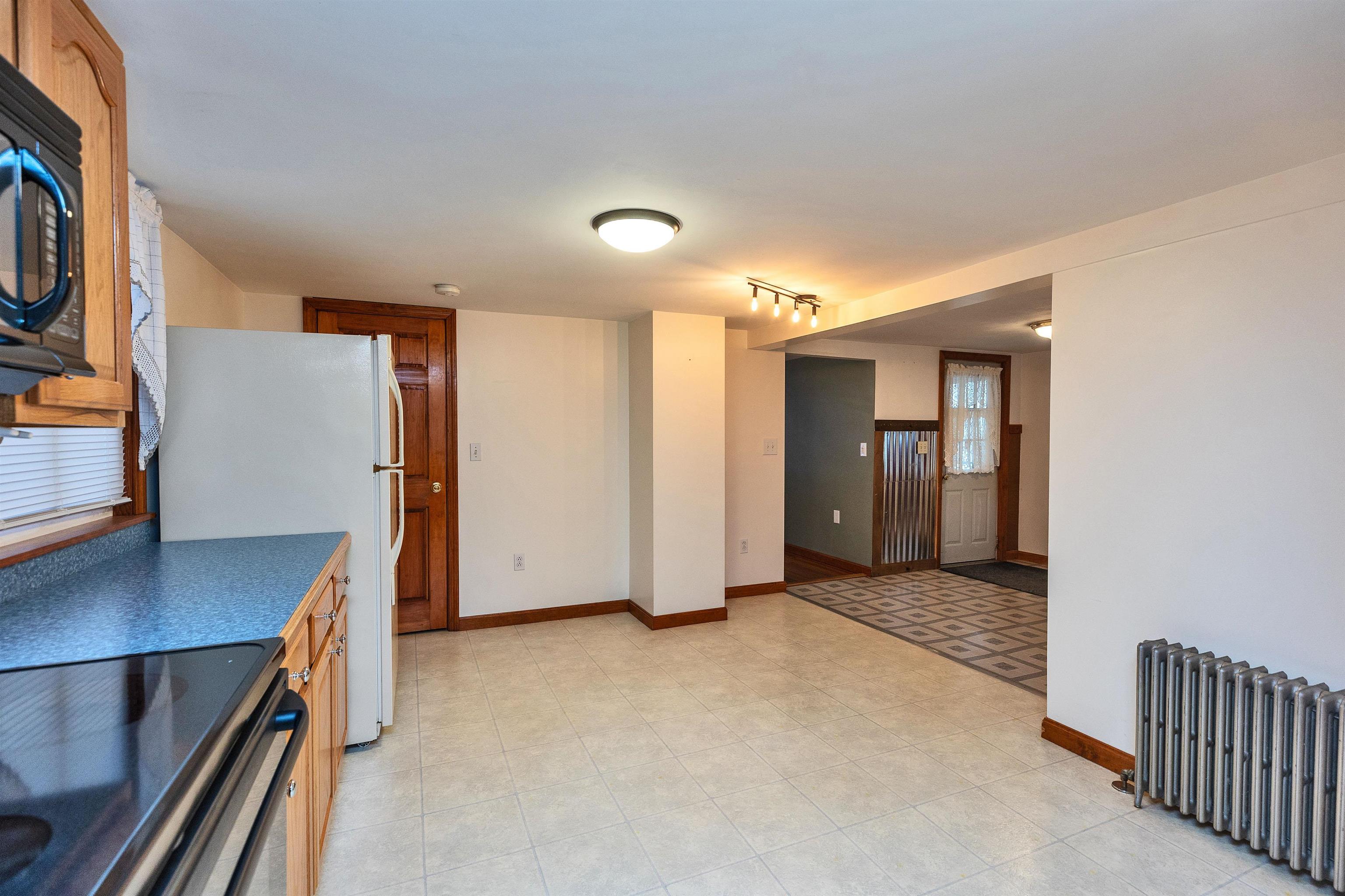 6 Buck Street Nashua, NH 03060 - Photo 13 of 49 Gallery Image 13
