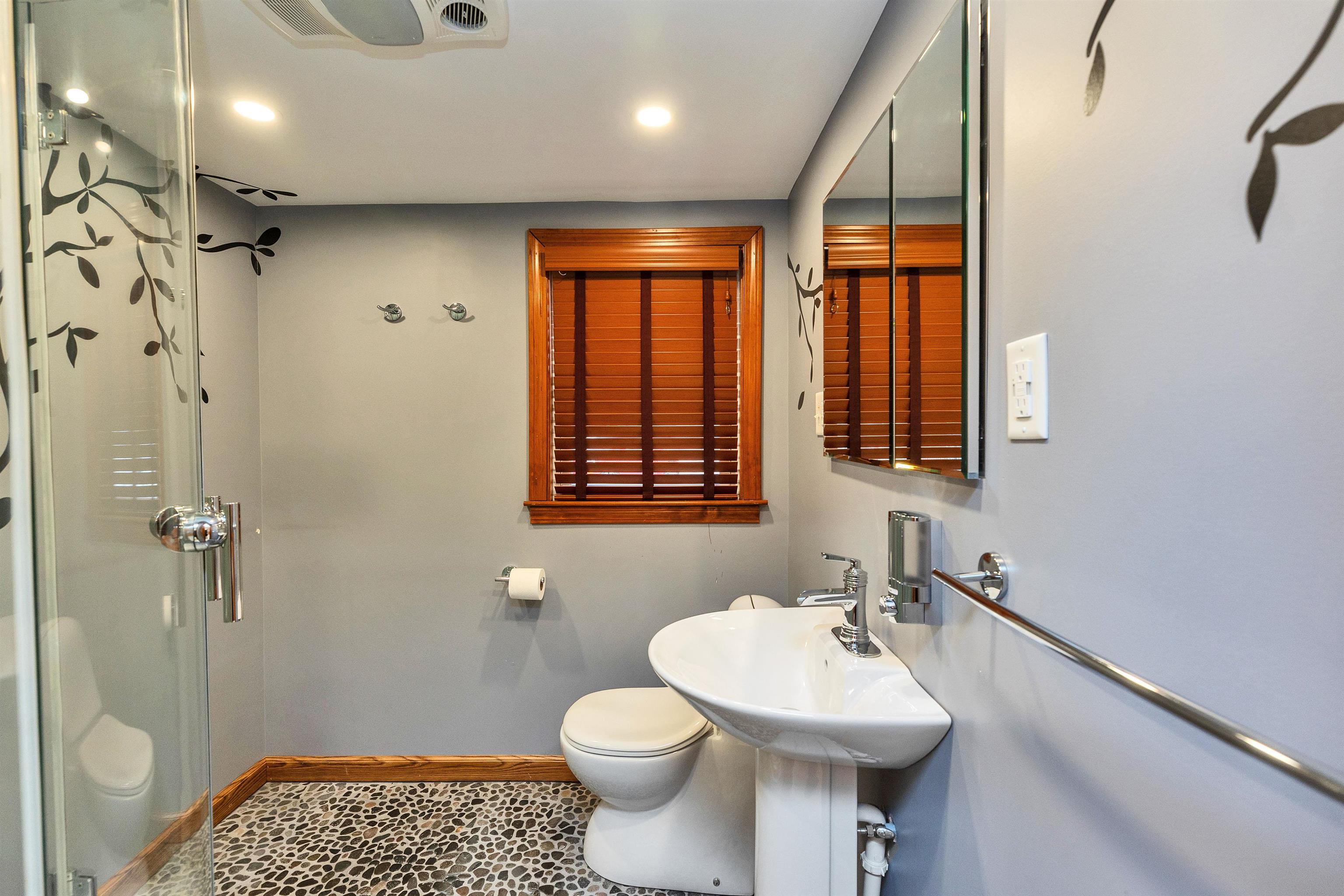 6 Buck Street Nashua, NH 03060 - Photo 37 of 49 Gallery Image 37