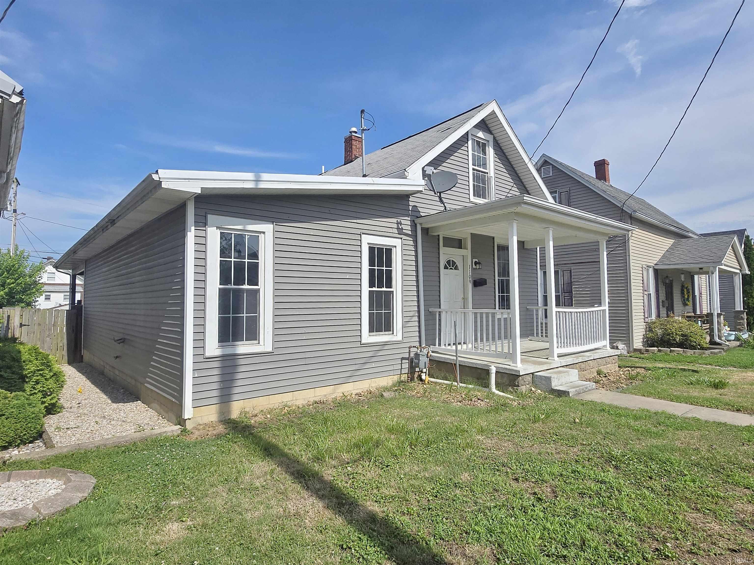 1109 9th Street Tell City, IN 47586 - Photo 2 of 23