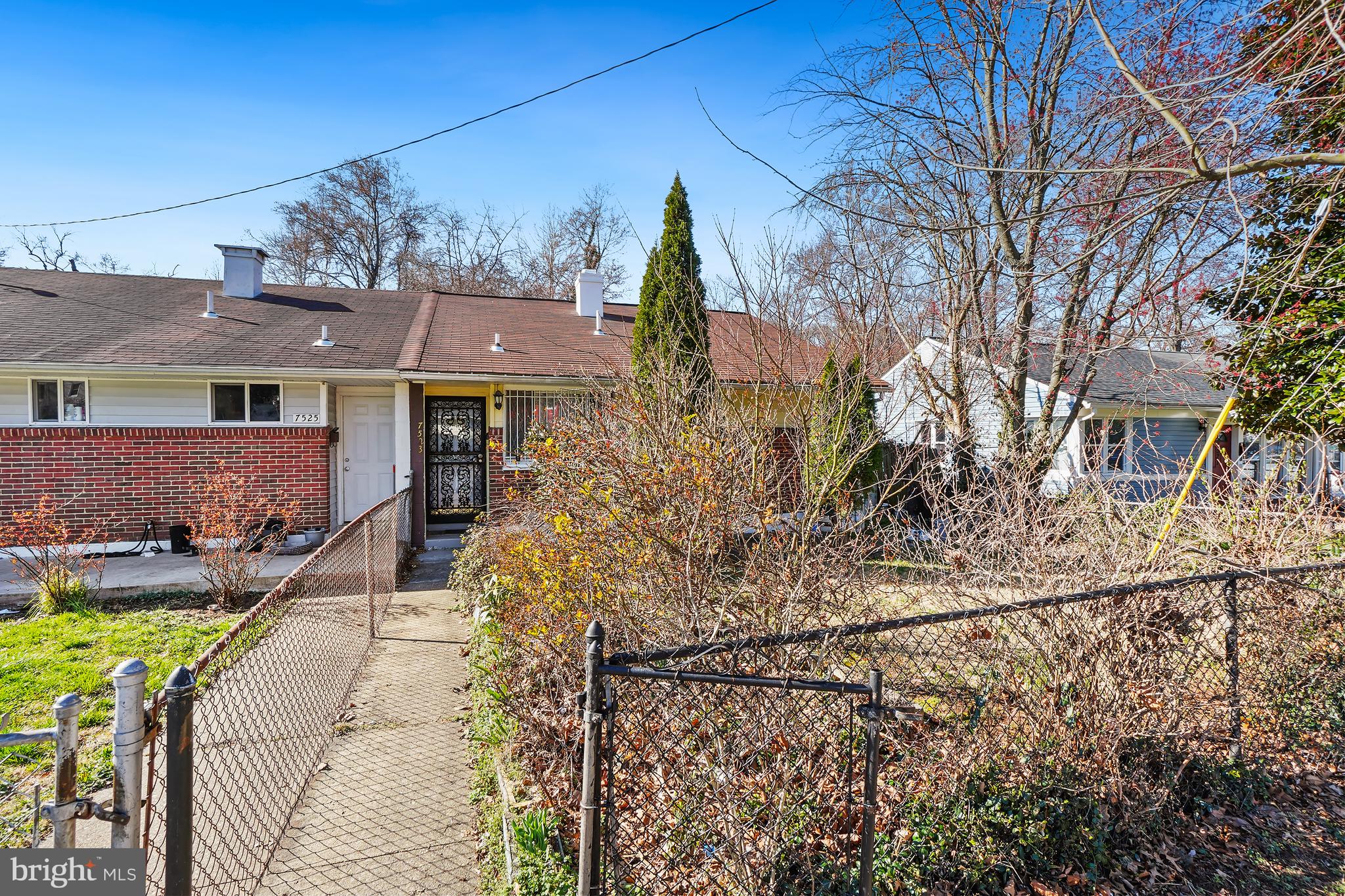 7523 Greenleaf Road Landover, MD 20785 - Photo 3 of 30 a view of a house with a garden