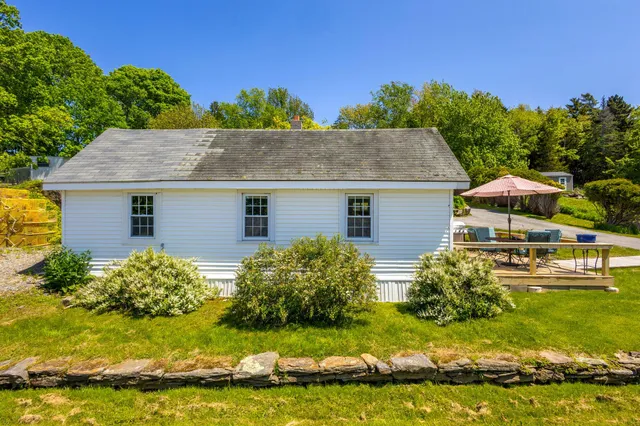 $945,000 | 87 Lowells Cove Road, Harpswell, ME 04066
